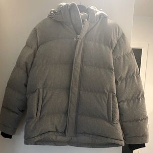 TNA Superpuff. Grey wool size large……FINAL PRICE DROP ✨👈🏽👈🏽👈🏽👈🏽👈🏽👈🏽